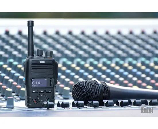 Entel DX485 UHF eller DX425 VHF Vanntett Yrkesradio Bundle  (IP68, DMR)