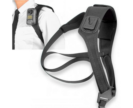 FG-31-000007
    Klick Fast Skulder bæresele
    For radio, kamera
    Ergonomisk utformet
    Shoulder harness with Klick Fast Dock mounted on a comfortable, leather strap just below the left shoulder.
    Suitable for high mounting of devices such as two-way radios, body-worn video cameras and portable gas detection monitors.
        A length-adjustable, elasticated strap fits over the right shoulder to secure the harness
        Can be worn covertly under jackets or over outerwear